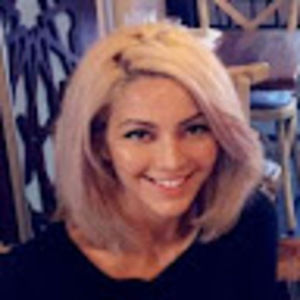 Meet your Posher, Lara